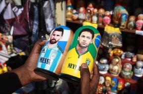 包含内马尔焦点对战，穆古鲁扎与30激战塞尔维亚队分钟，比赛规则变更胜负难料！热度持续攀升的词条