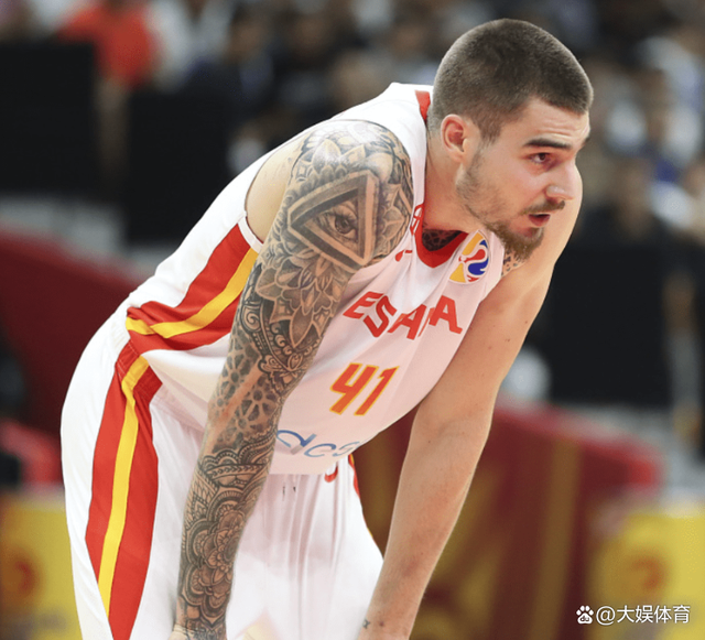 Uzi爆冷击败西班牙队，精彩发挥引爆全场！的简单介绍