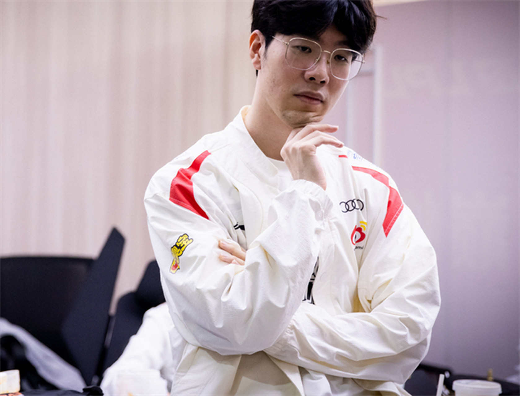 关于TheShy迎来十二赛季高光表现，FPX球迷沸腾！的信息